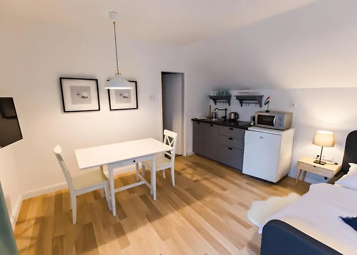 Daire Lubi Balatonboglár